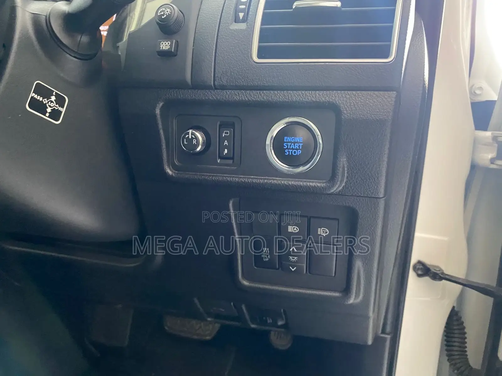 Toyota Land Cruiser Prado 2018 White