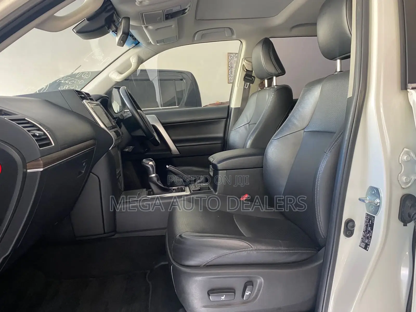 Toyota Land Cruiser Prado 2018 White