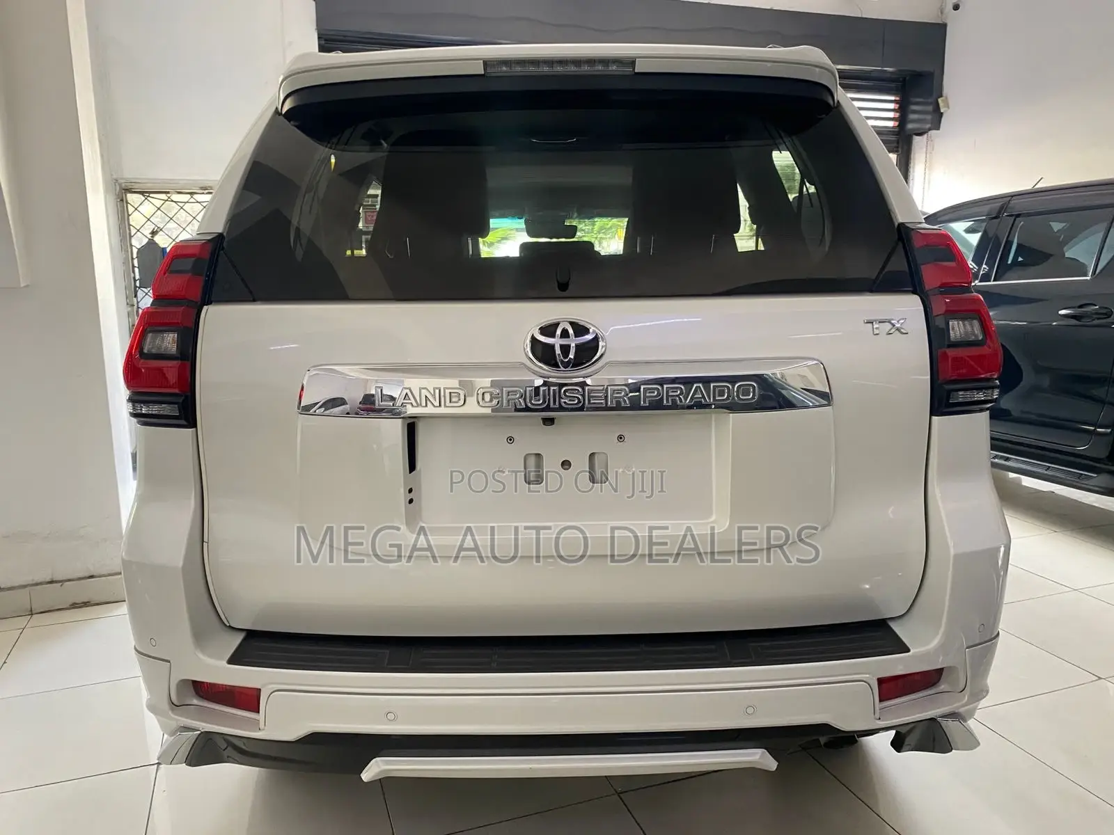 Toyota Land Cruiser Prado 2018 White