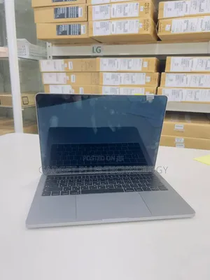Laptop Apple MacBook Pro 2018 16GB Intel Core I5 SSD 512GB