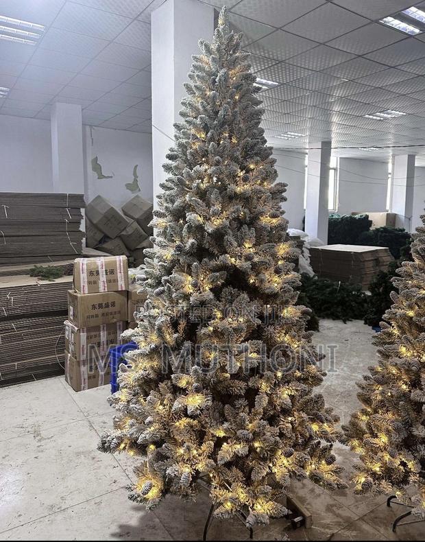 6ft / 7 Ft Pre-Lit Snow Flaked Christmas Tree* - thumbnail 3