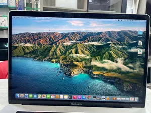 Laptop Apple MacBook Pro 2018 16GB Intel Core I7 SSD 1T