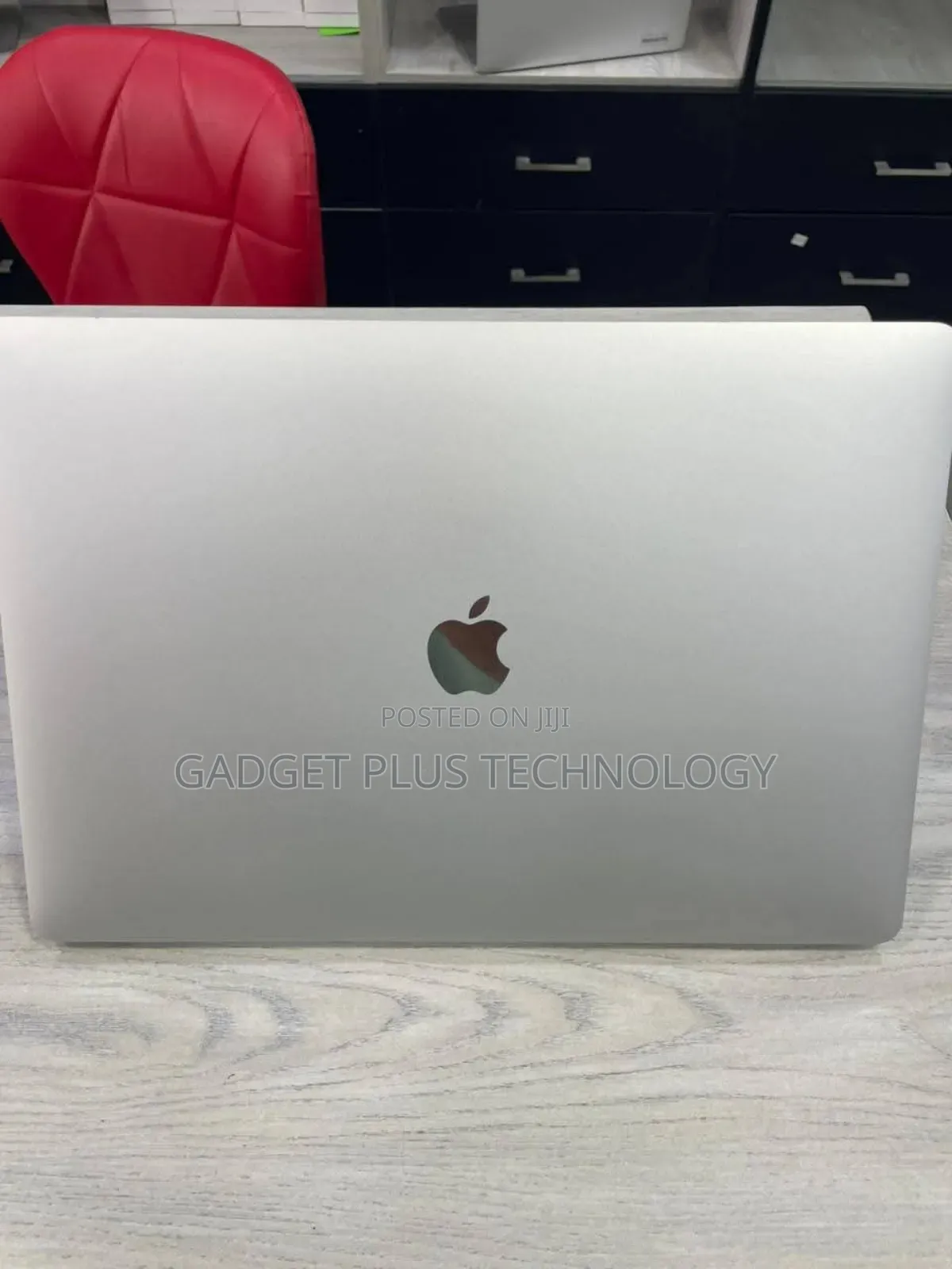 Laptop Apple MacBook Pro 2018 16GB Intel Core I7 SSD 1T
