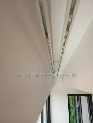 Single Track Rail Mounted With Double Bracket