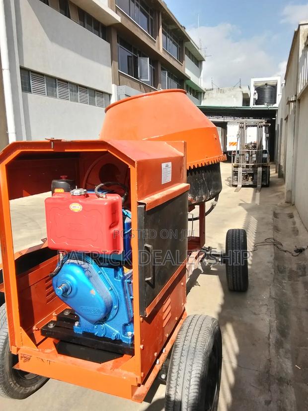 Titan Concrete Mixer - main view