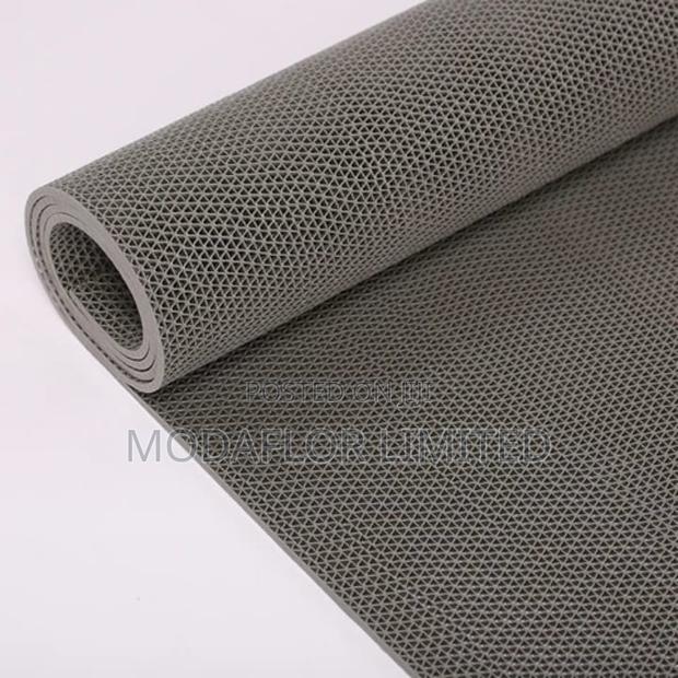 Anti-Slip PVC Mat for Restaurants Kitchens – Stay Safe