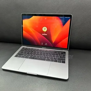 Laptop Apple MacBook Pro 2017 16GB Intel Core I7 SSD 512GB
