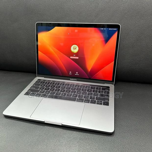 Laptop Apple MacBook Pro 2017 16GB Intel Core I7 SSD 512GB - thumbnail 3