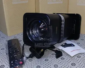 Mini Projector Native 1080p 300ansi 1920*1080p Cinema