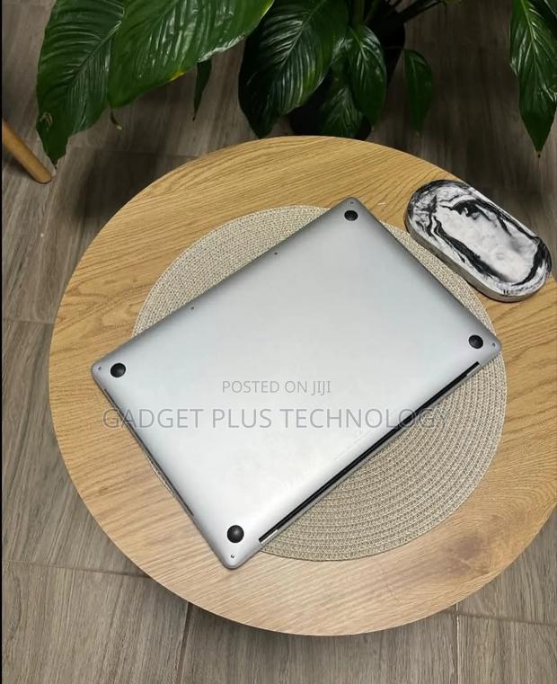 Laptop Apple MacBook Pro 2017 16GB Intel Core I7 SSD 512GB - thumbnail 3