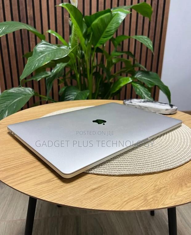 Laptop Apple MacBook Pro 2017 16GB Intel Core I7 SSD 512GB - thumbnail 4