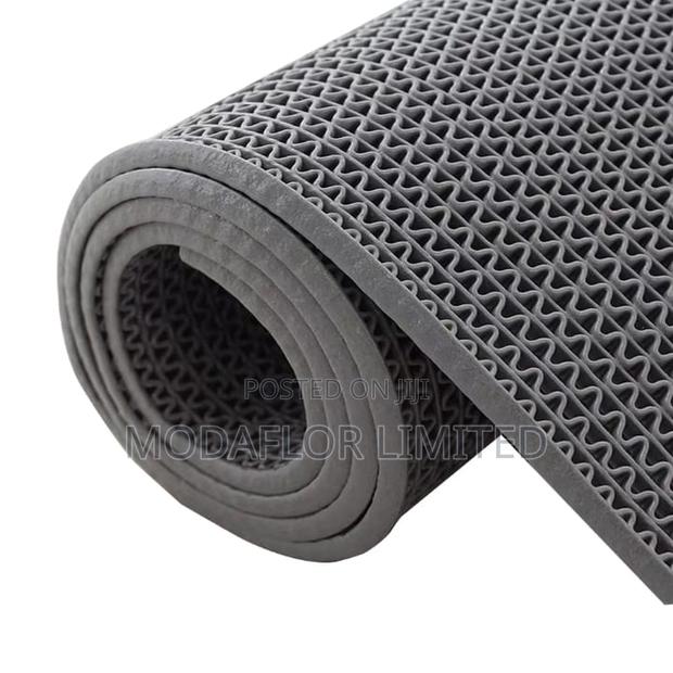 . Everdry PVC Mats –Smart Drainage Anti-Slip Design for Total Safety