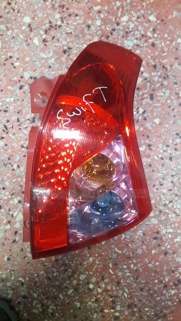 Suzuki Swift 2008 Taillight - main view