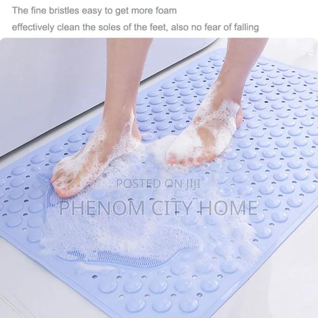 Stepping Antislip Bathroom Mats Available