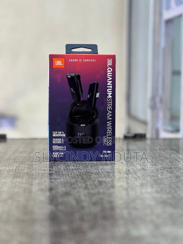 JBL Quantum Stream Wireless - main view