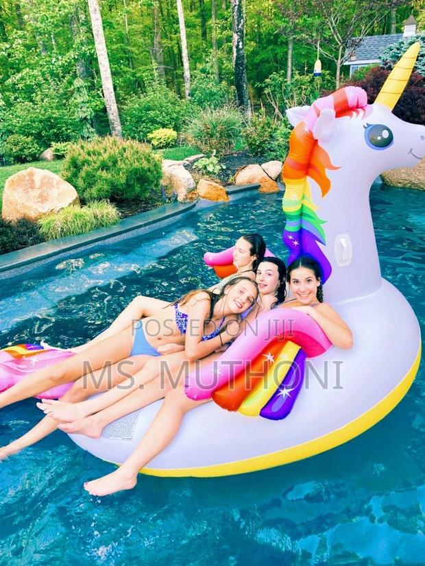 Giant Inflatable Unicorn Pool Float. - thumbnail 2