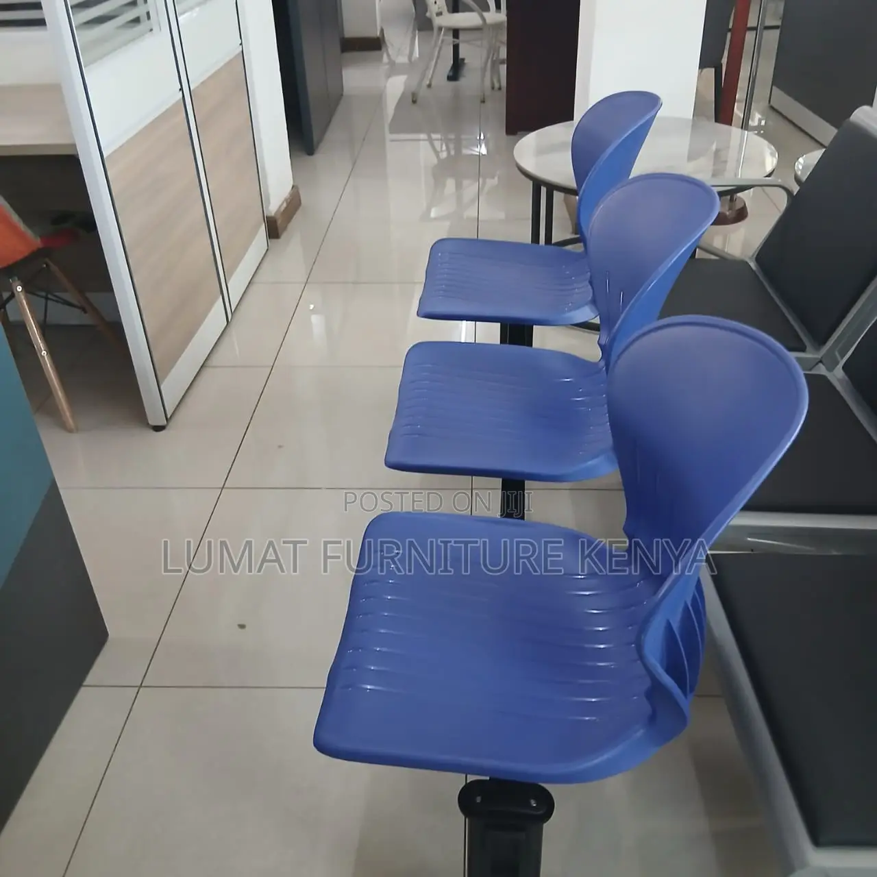 Comfortable Curved Seat Design