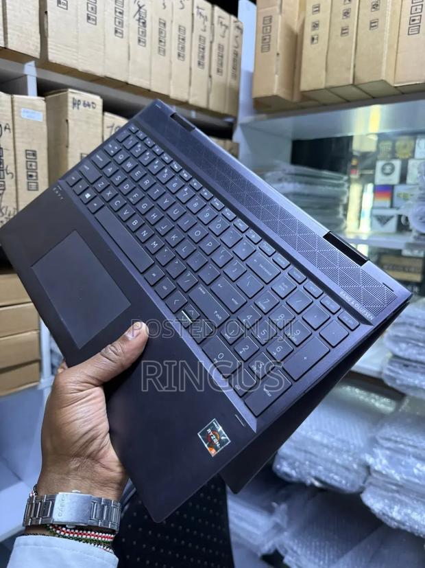 Laptop HP Envy X360 15t 16GB AMD Ryzen 5 SSD 512GB