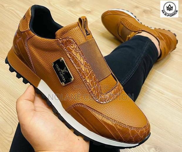 Louis Vuitton Leather Sneakers - thumbnail 3