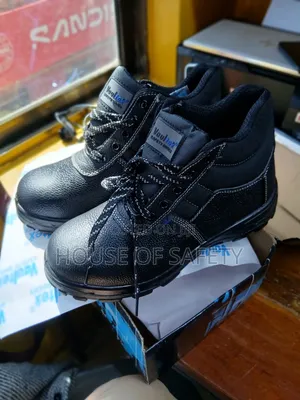 Vaultex Size 44 Industrial Steel Toe Cap Safety Boots