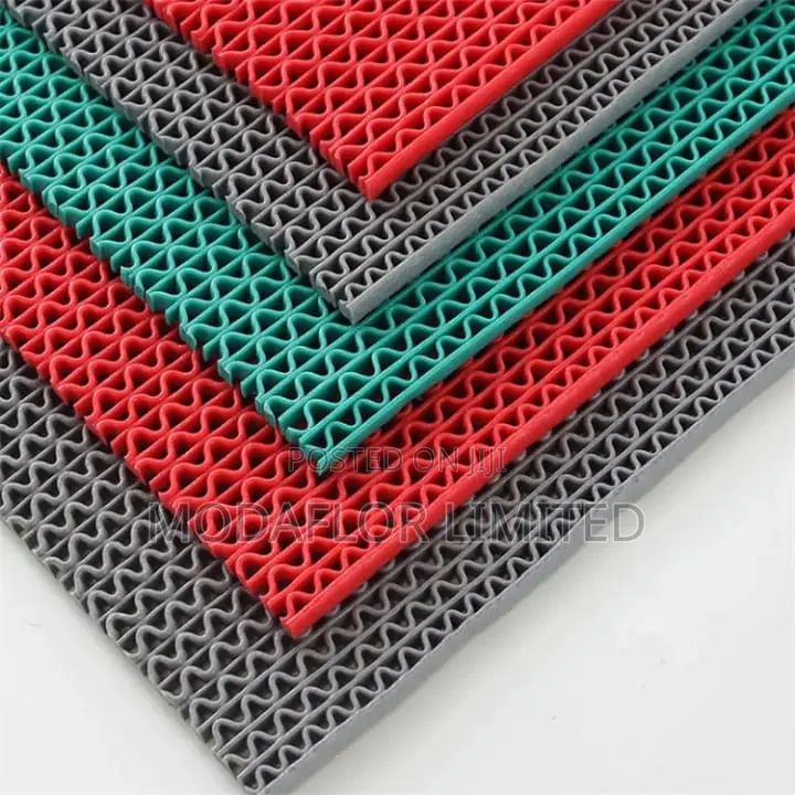 Non-Slip PVC Roll Mat – Ideal for Salons, Pools Wet Work Areas