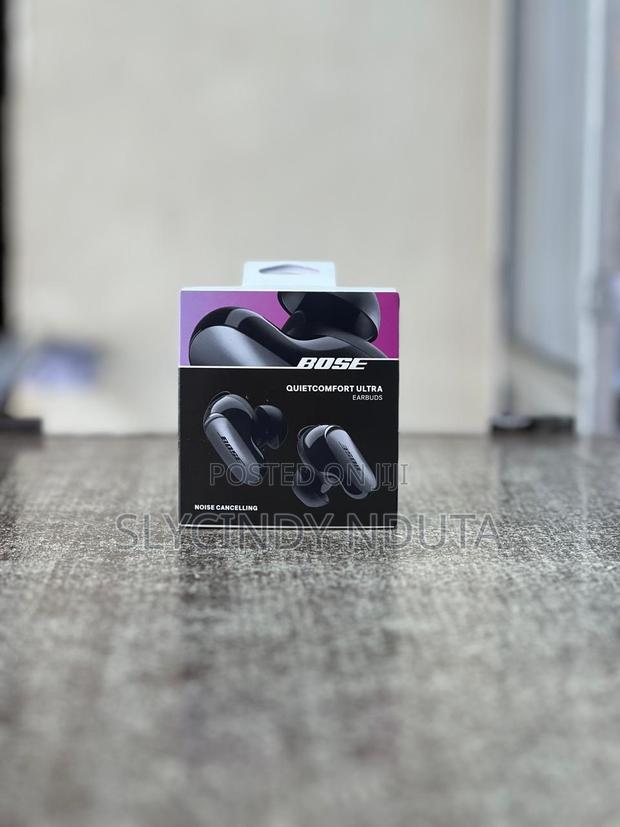 Bose Ultra Open Earbuds - main view