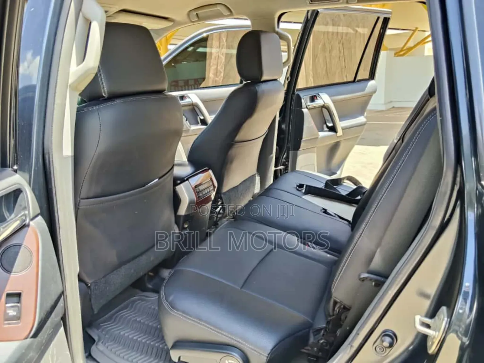 Toyota Land Cruiser Prado 2011 Black