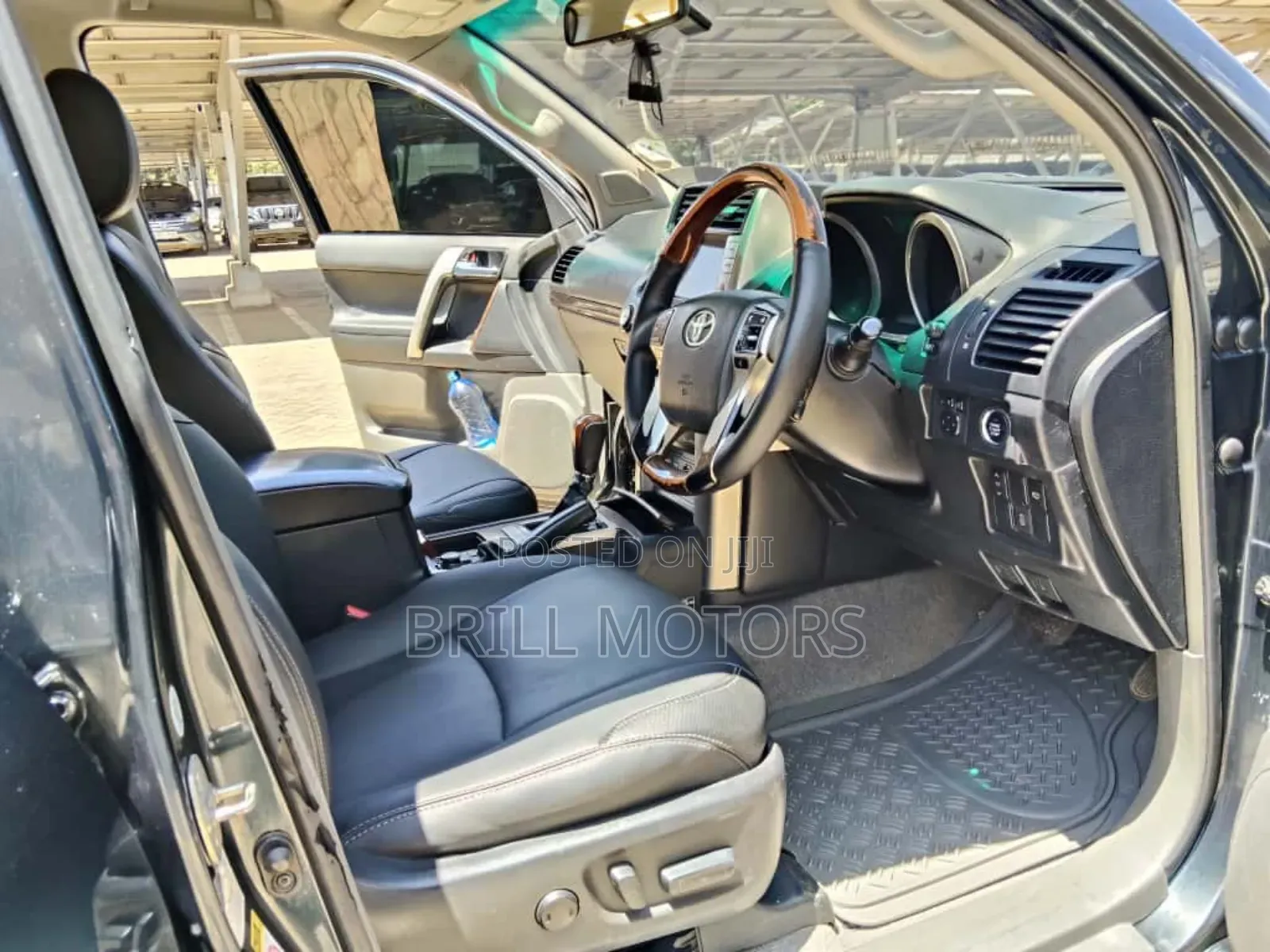 Toyota Land Cruiser Prado 2011 Black