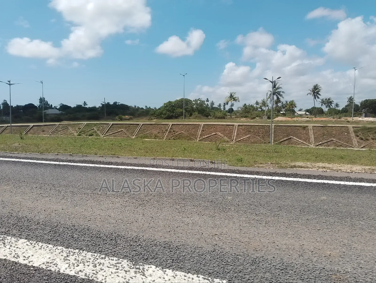 1/8 Prime Commercial Plot for Sale at Dongo Kundu Bypass