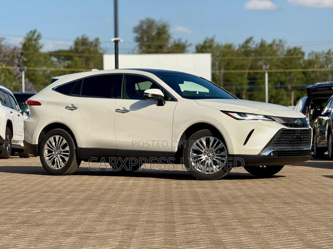 Toyota Harrier 2020 White