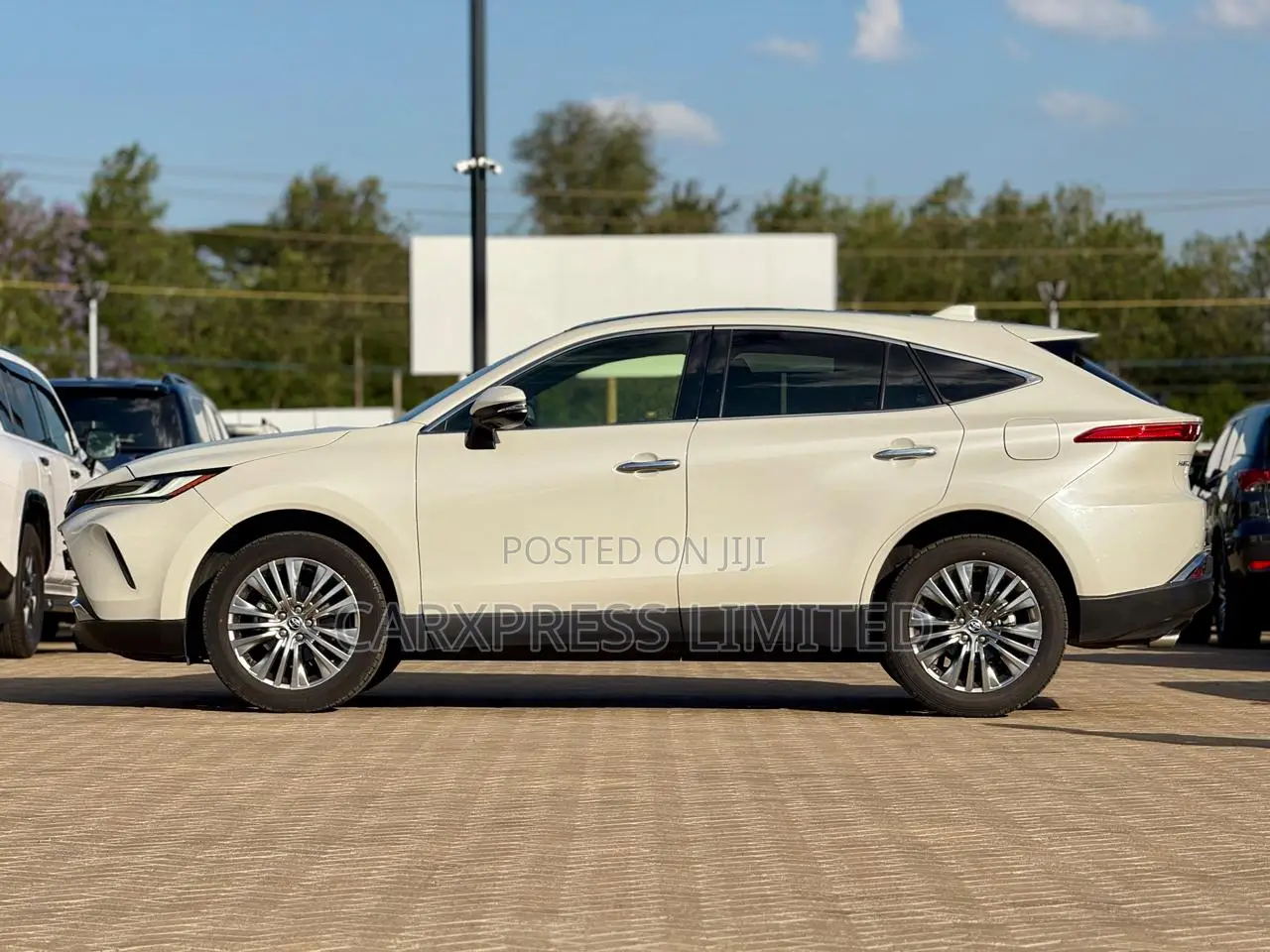 Toyota Harrier 2020 White