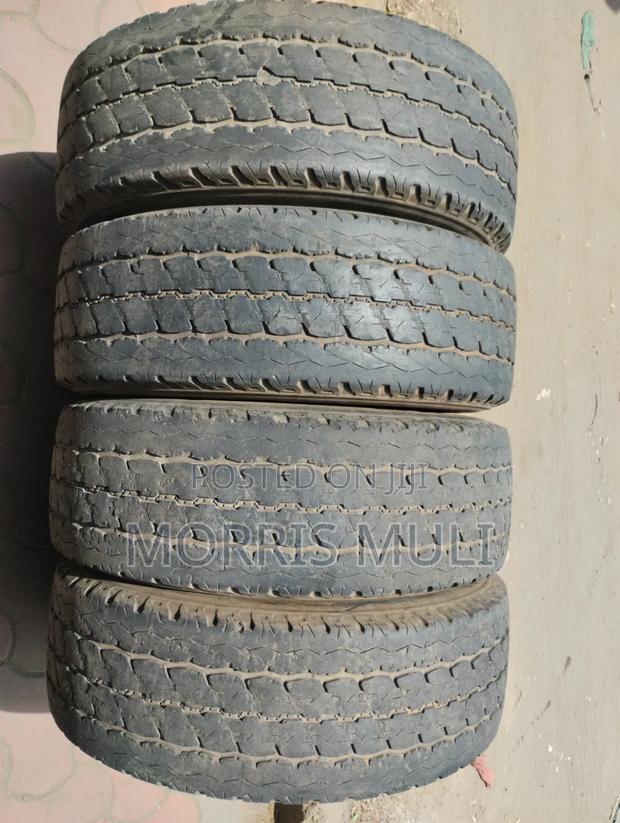 235/65r16 Bridgestone - thumbnail 3