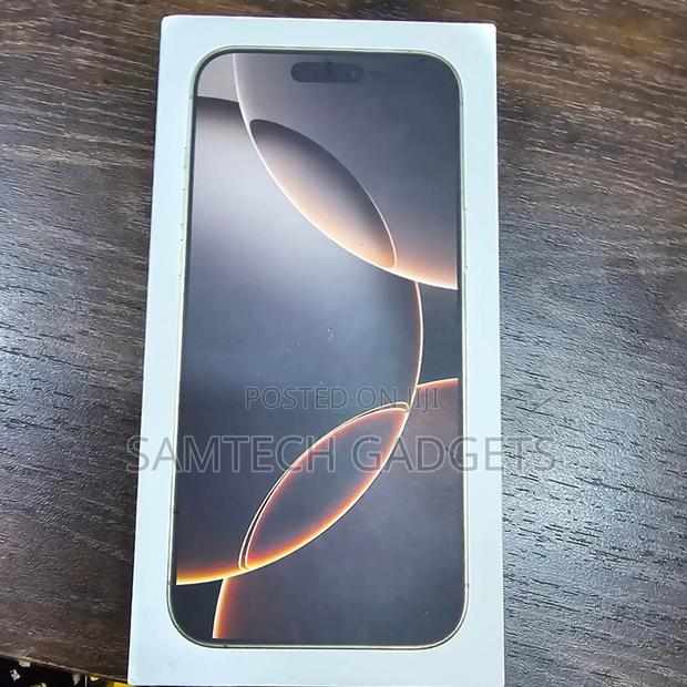 Apple iPhone 16 Pro Max 256 GB Silver - thumbnail 3