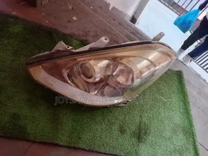 Toyota Caldina 2005 Xenon Xjapan Headlight