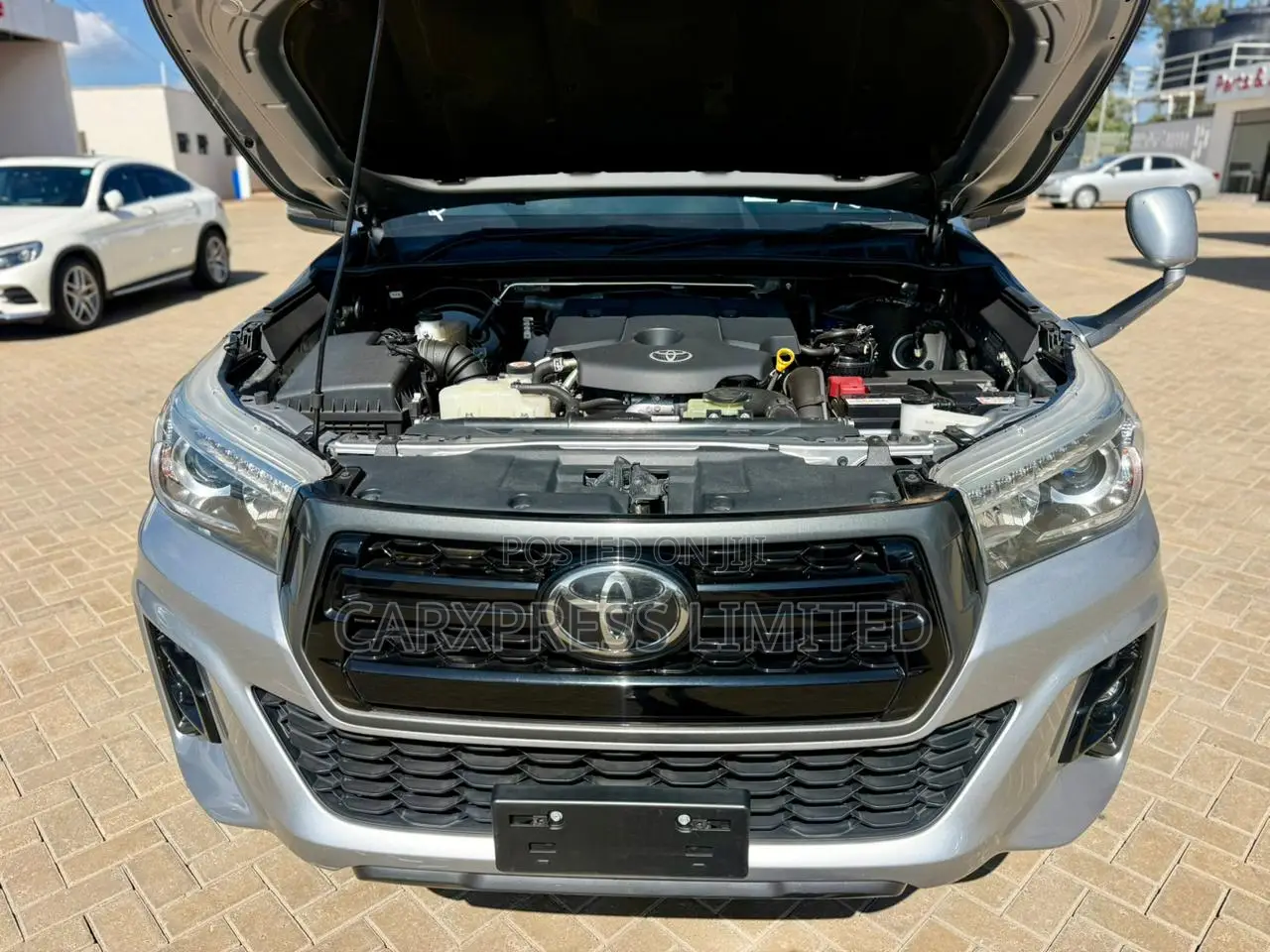 Toyota Hilux 2019 Silver
