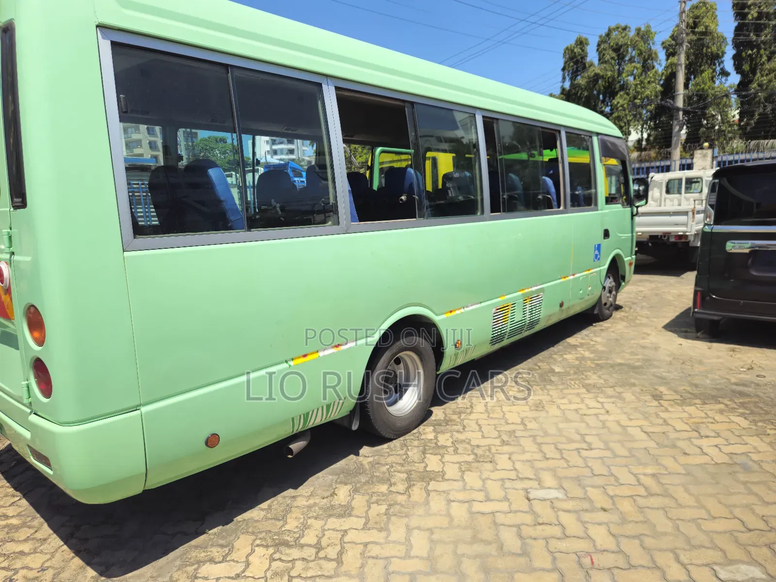 Mitsubishi Fuso Rosa 2018 Green