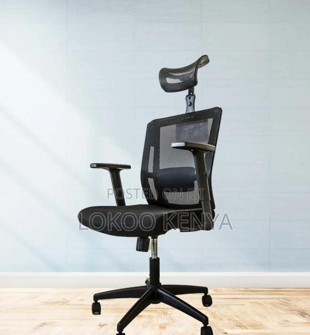 Office Chair; Silla Ergonomic Swivel High Back Mesh Office Seat - main view