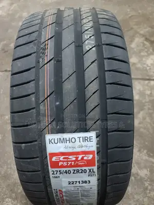 275/40r20 Kumho Tires