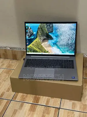 New Laptop HP ZBook Firefly 16 G10 16GB Intel Core Ultra 7 SSD 1T