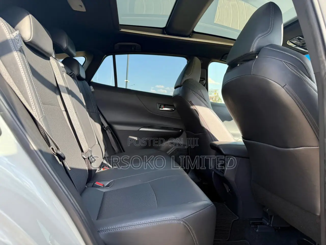 Toyota Harrier 2.0 2020 White