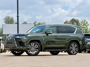 Lexus LX 2021 Green
