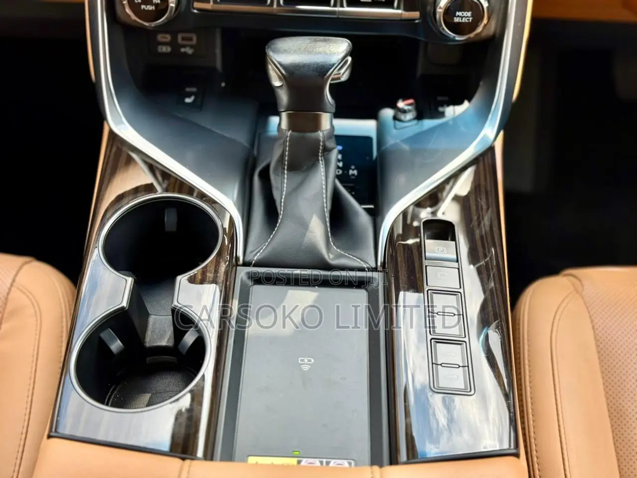 Lexus LX 2021 Green