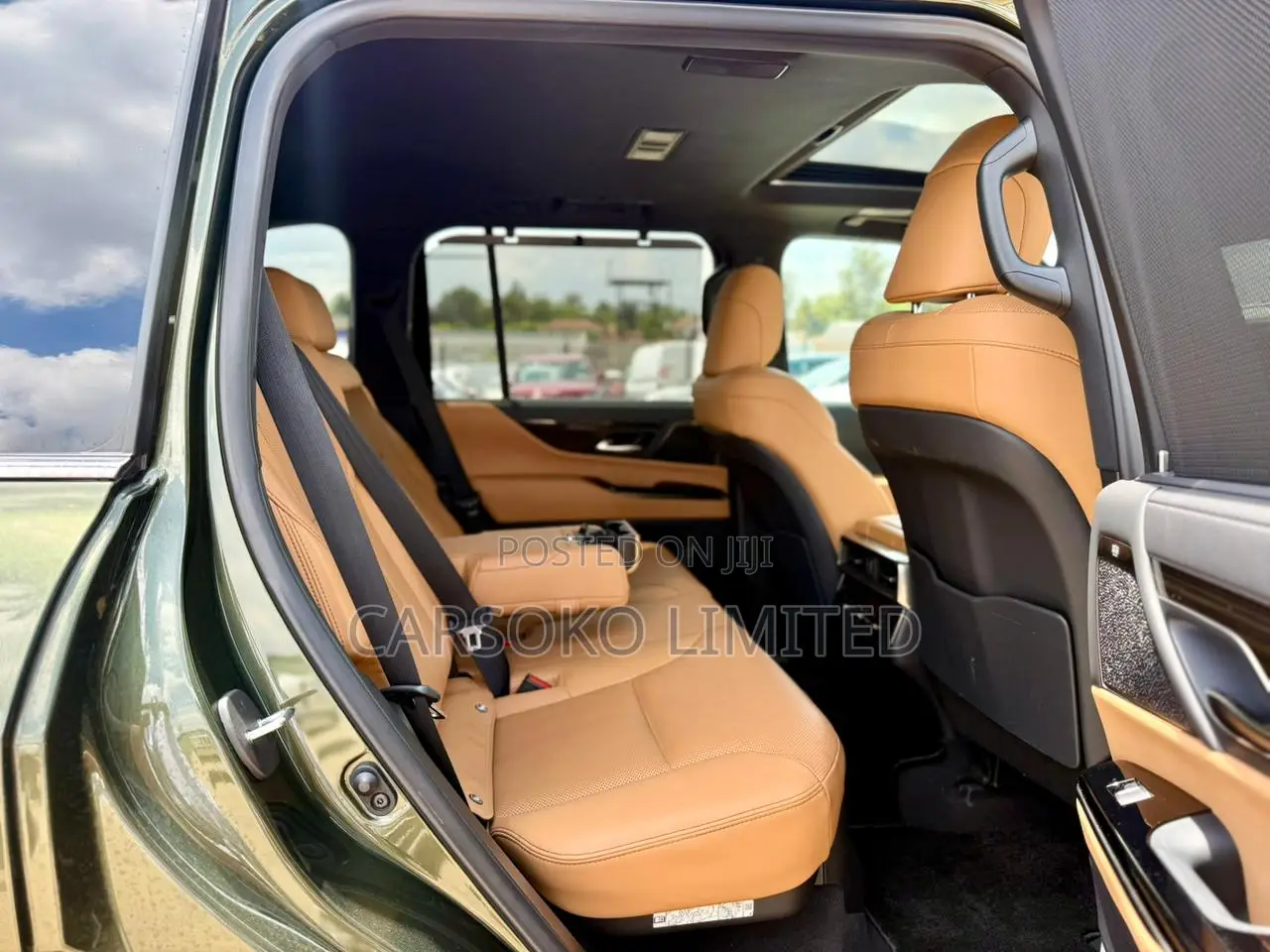 Lexus LX 2021 Green