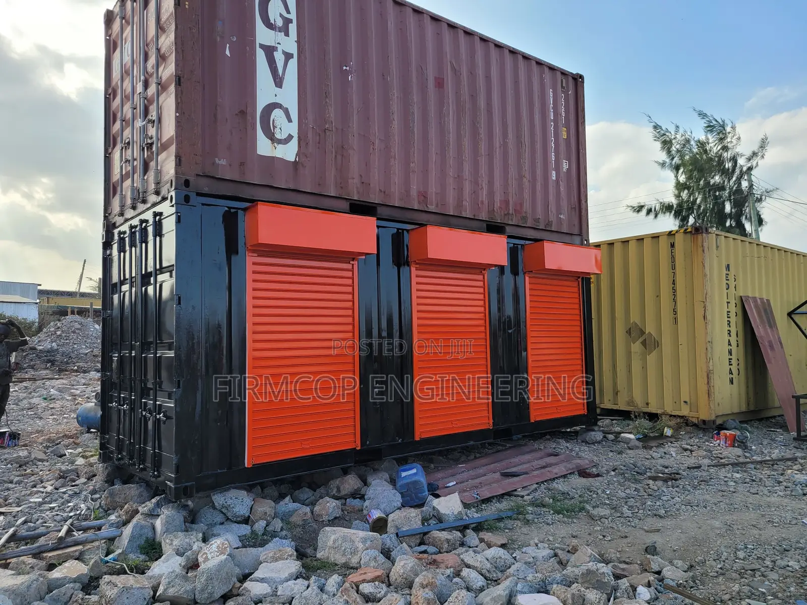 20ft Vibrant Market Stalls