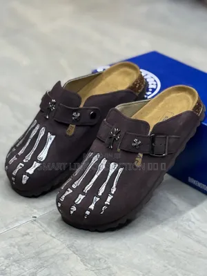 Toxic 
Skeleton Clogs