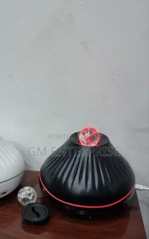 * Crystal Ball Onion Shape Humidifier