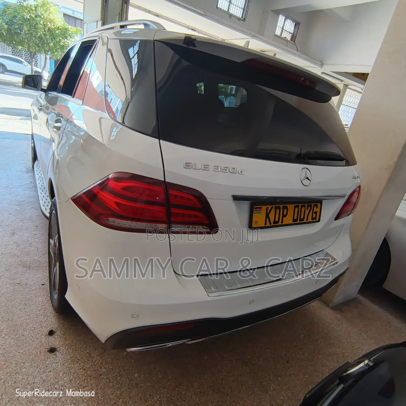 Mercedes-Benz GLE-Class GLE 350d 4MATIC 2016 White