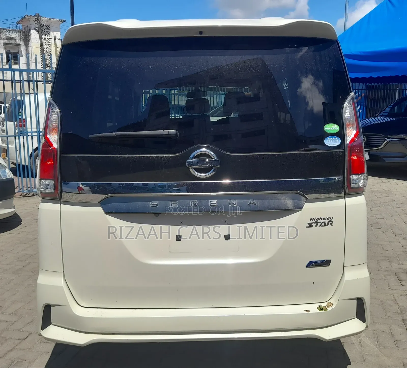 Nissan Serena 2018 White