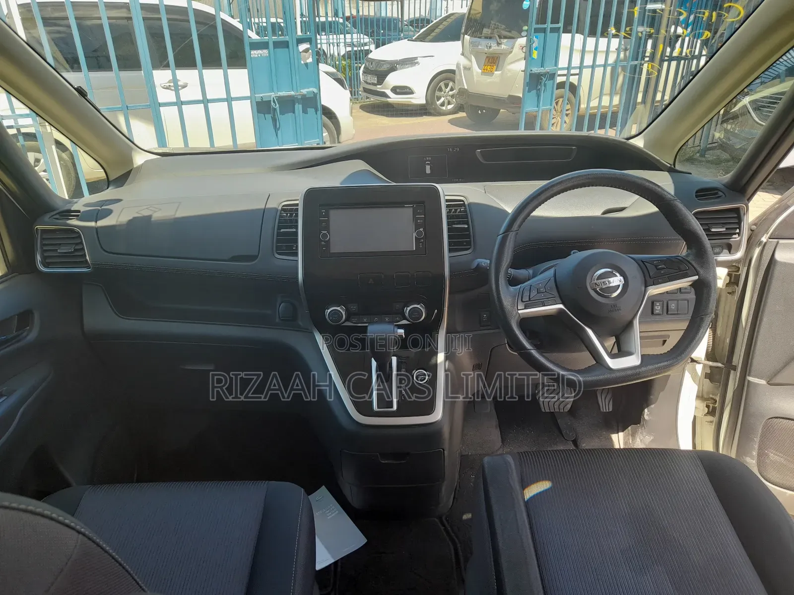 Nissan Serena 2018 White