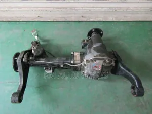 Mitsubishi Pajero Front Differential (Diff).